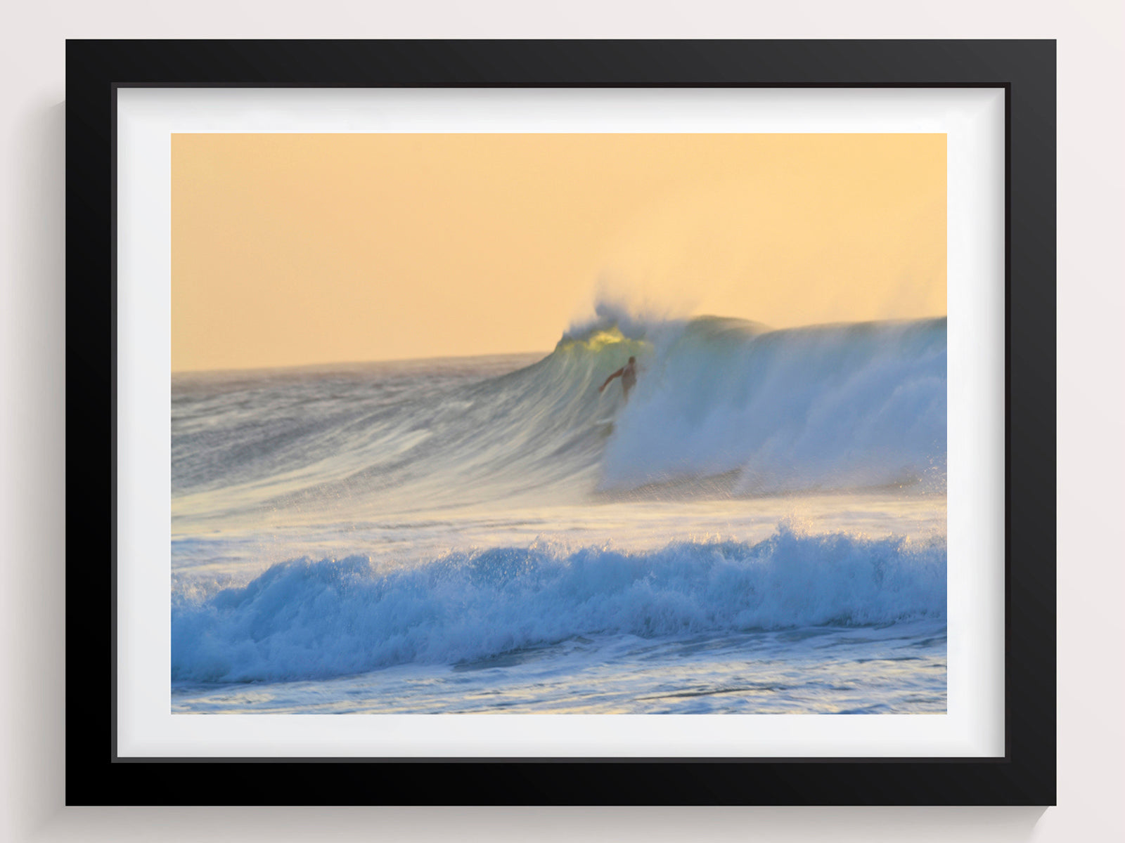 Inside Of Orange (Puerto Rico) - She Hit Pause