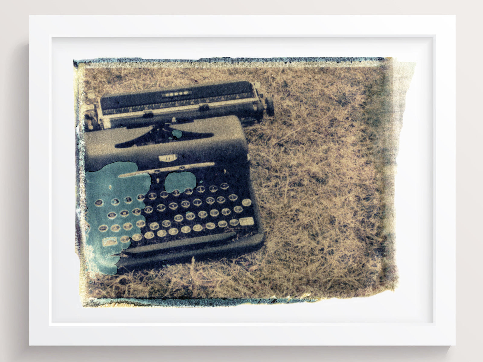 Typewriter - She Hit Pause