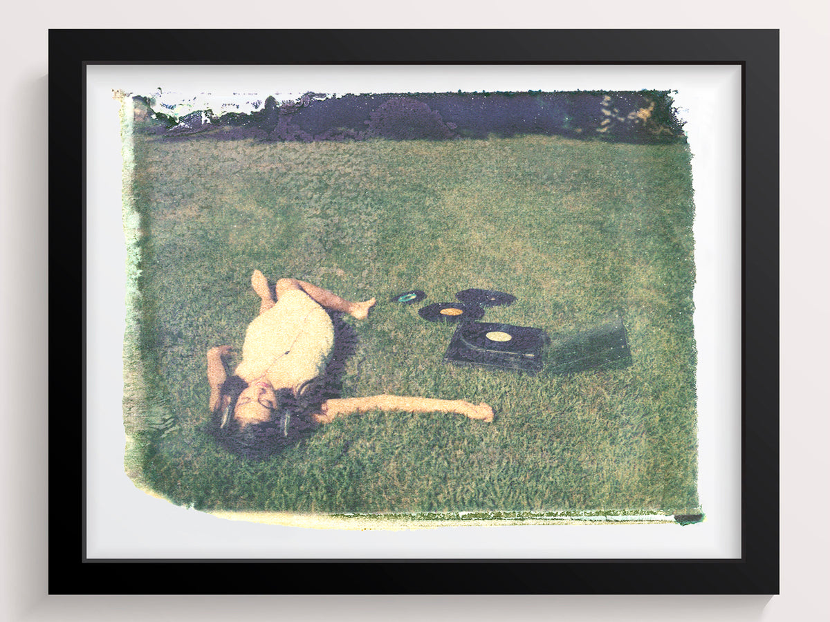 Records In Field - She Hit Pause