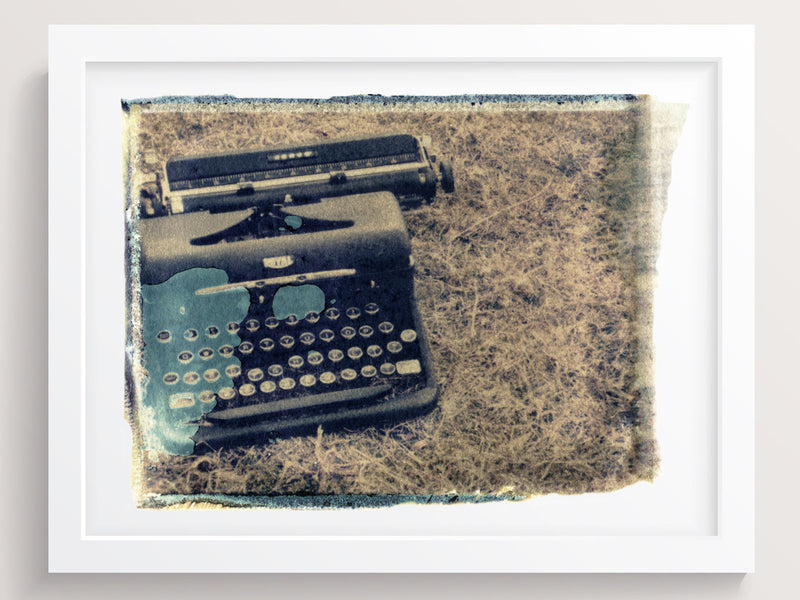 Typewriter - She Hit Pause